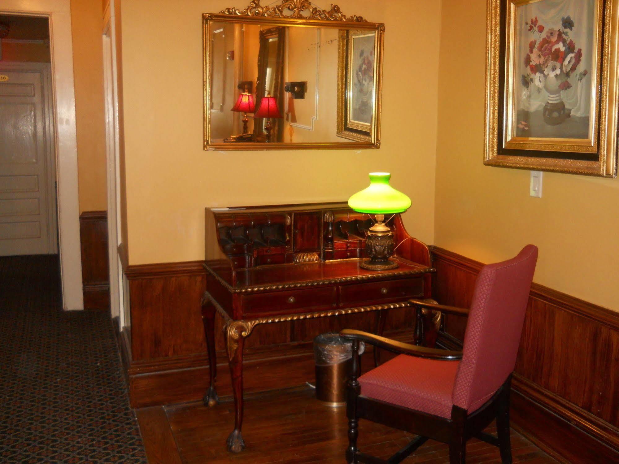 ניופורט Inn On Bellevue (Adults Only) מראה חיצוני תמונה