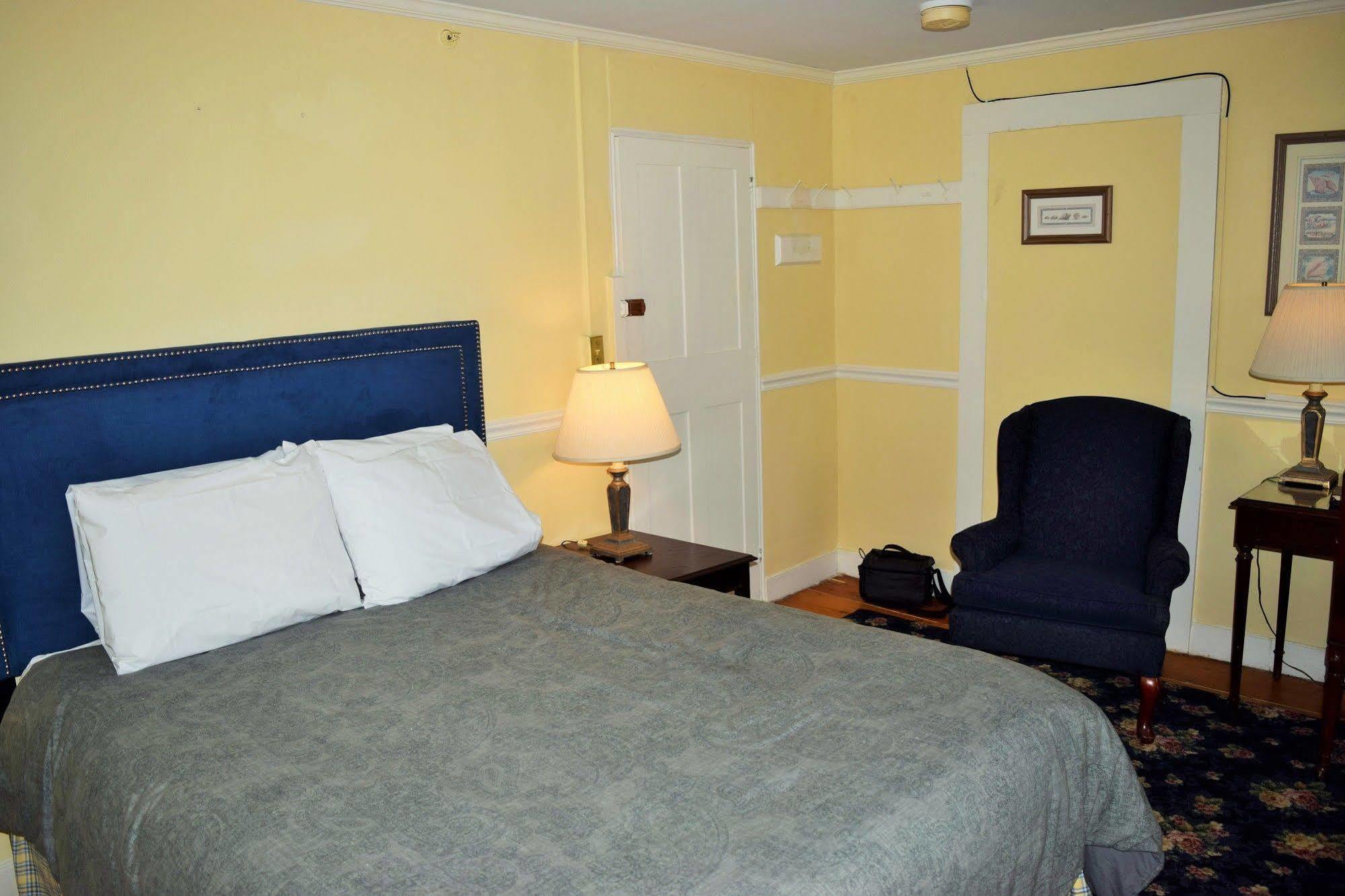 ניופורט Inn On Bellevue (Adults Only) מראה חיצוני תמונה